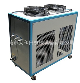并不是越大越好，有時候小也有小的好【小型冷水機】，滾輪模溫機，極冷極熱模溫機