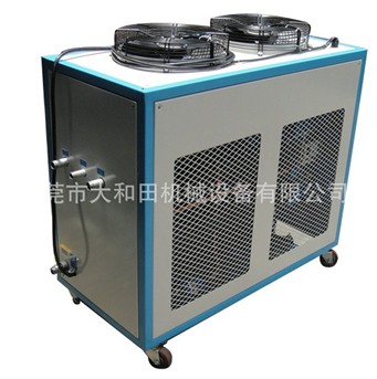 別看【小型冷水機】小,自然給你更多，滾輪模溫機，極冷極熱模溫機